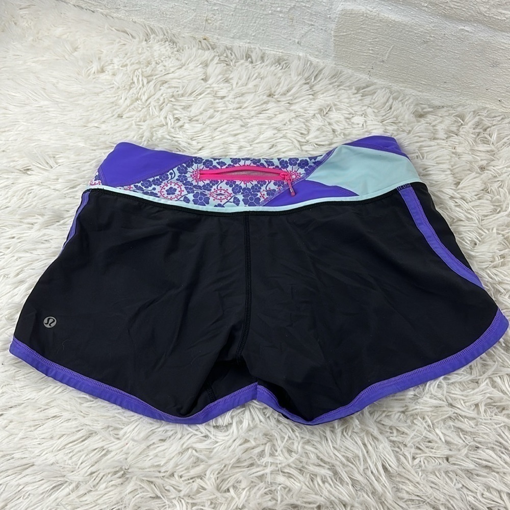 Lululemon Groovy Run Short Black / Quilt Summer13 5 / Power Purple - Picture 4 of 5